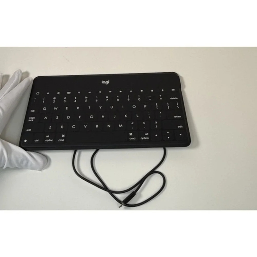 Logitech Keys-To-Go Ultra-Portable Bluetooth Keyboard for‎ iPad iPhone  81-08